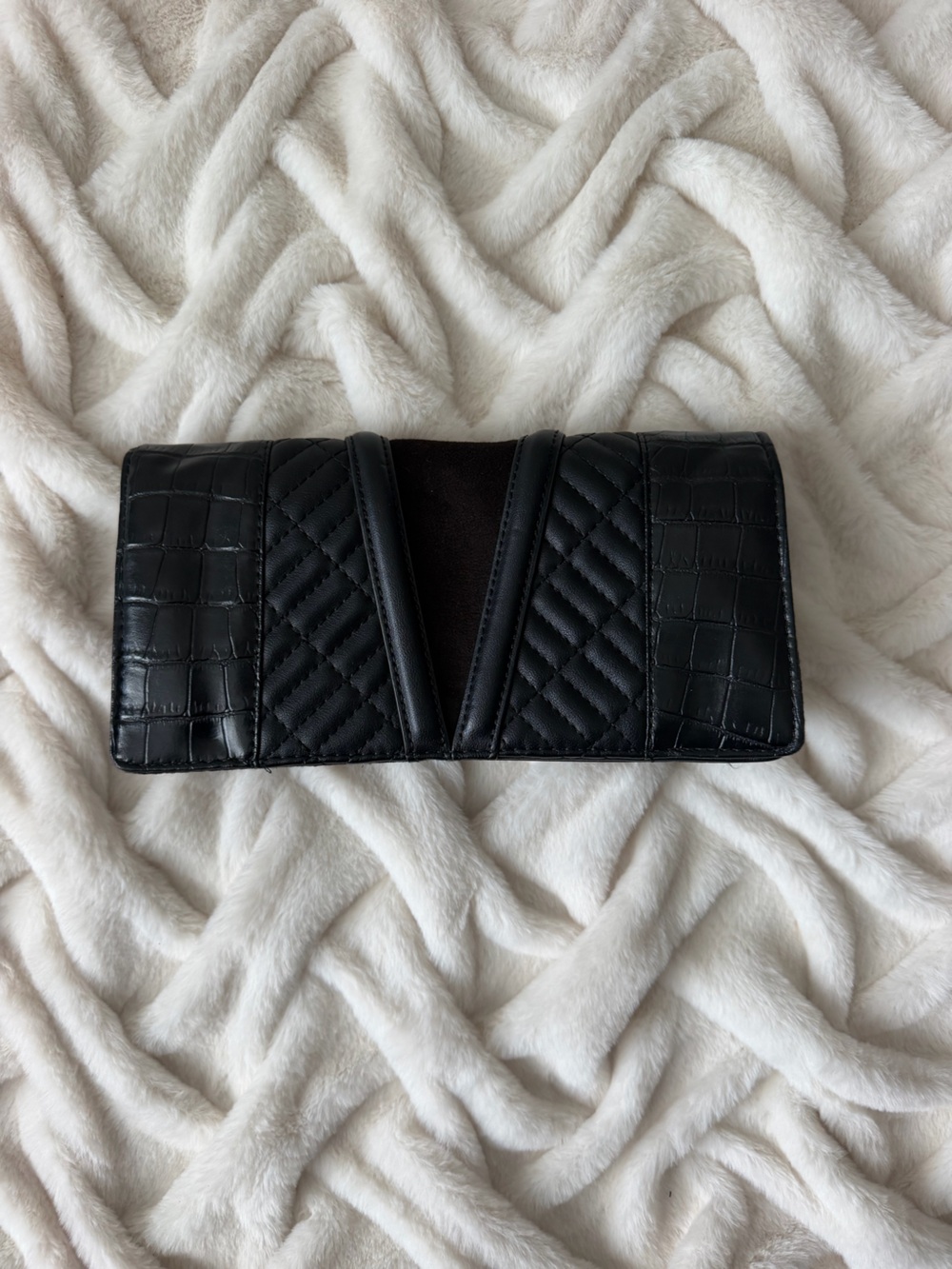 Forever 21 Black clutch